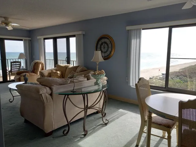 $3,000 | 10310 South Ocean Drive, Unit 610, Jensen Beach, FL 34957