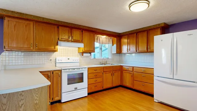 $290,000 | 10 Nash Street, Lewiston, ME 04240