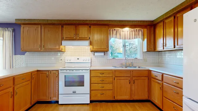 $290,000 | 10 Nash Street, Lewiston, ME 04240