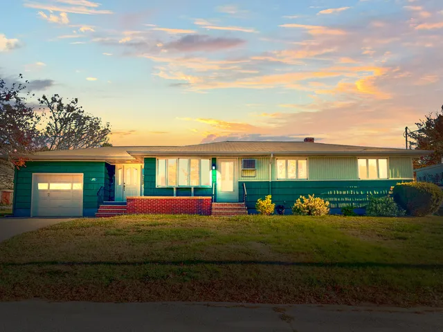 $290,000 | 10 Nash Street, Lewiston, ME 04240