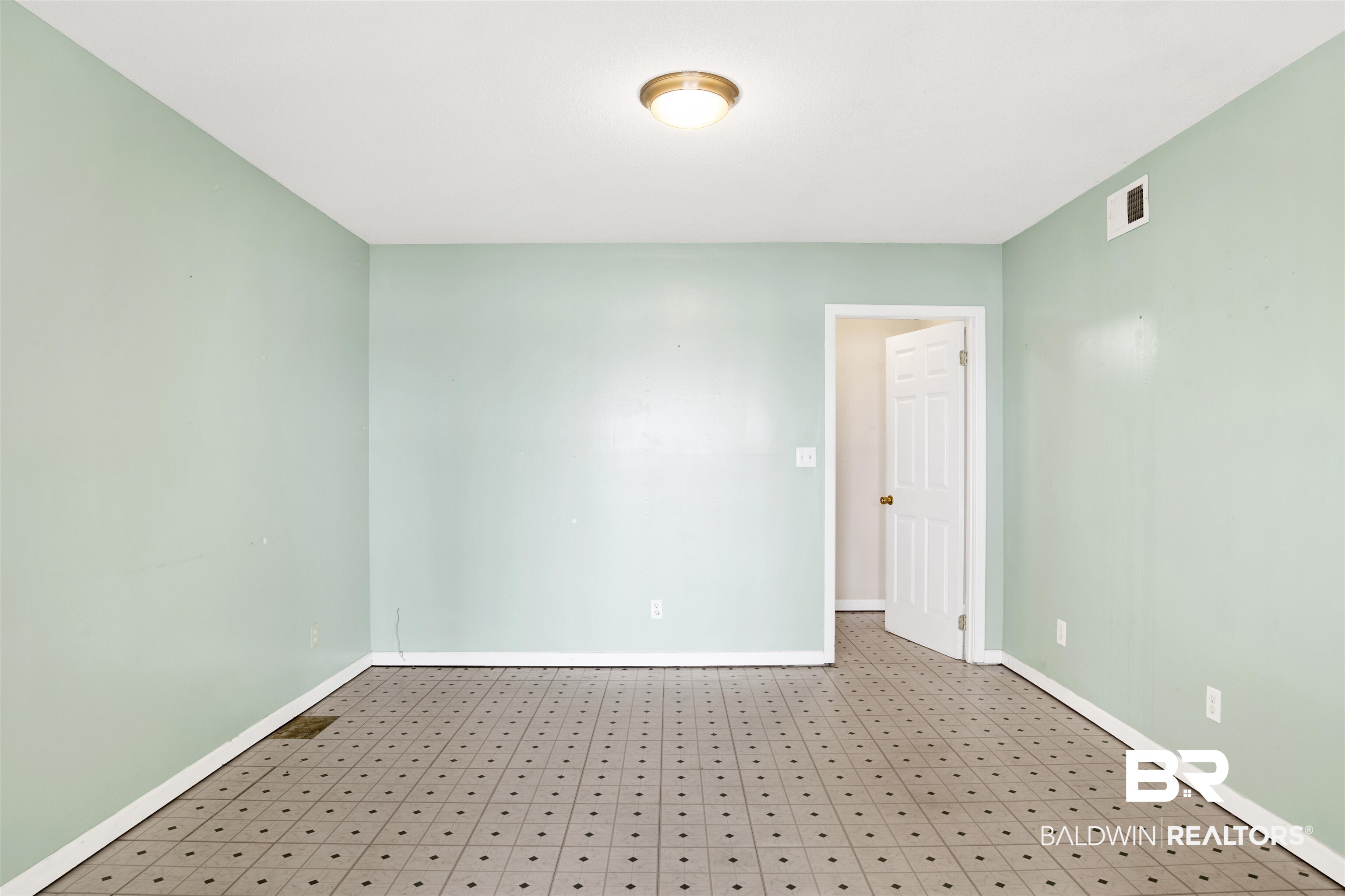 7411 Bay Road Mobile, AL 36605 - Photo 32 of 34 Spare room with baseboards