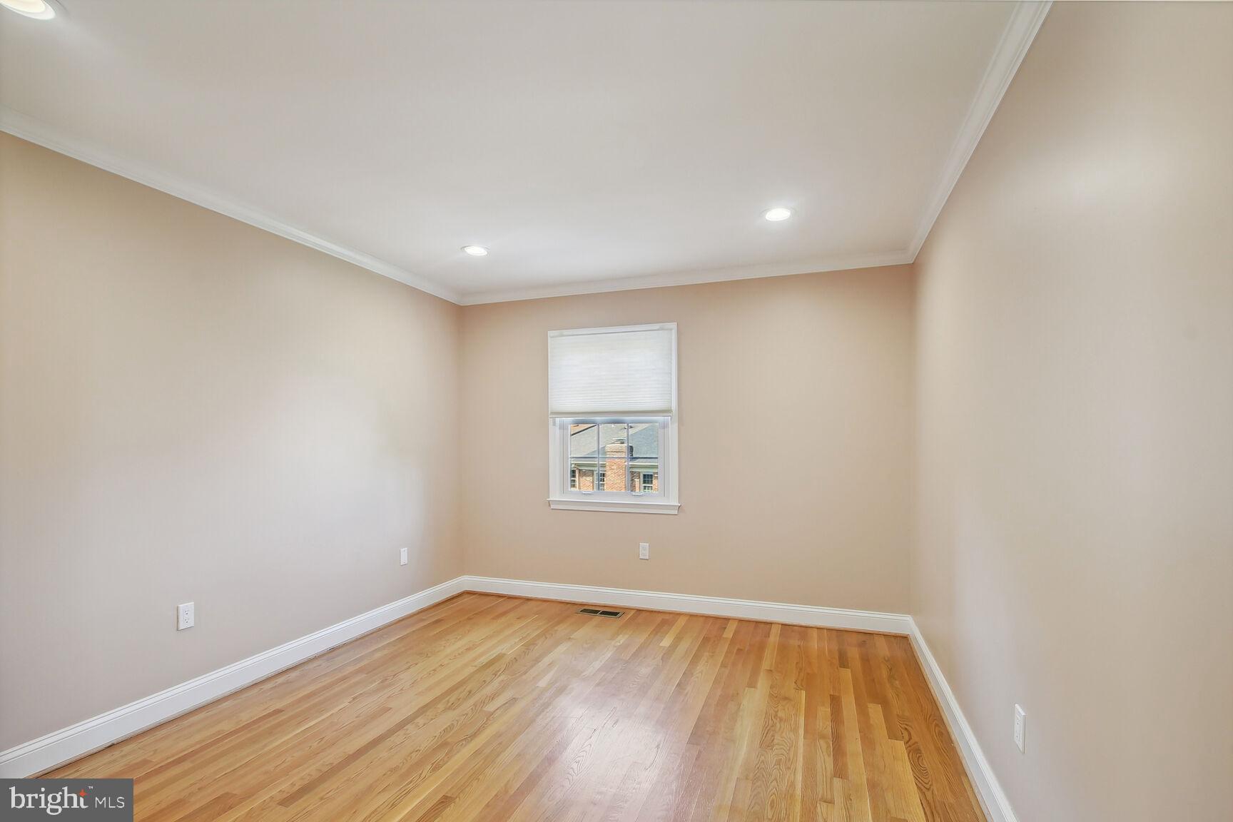 7333 Eldorado Street McLean, VA 22102 - Photo 11 of 24 Second Bedroom