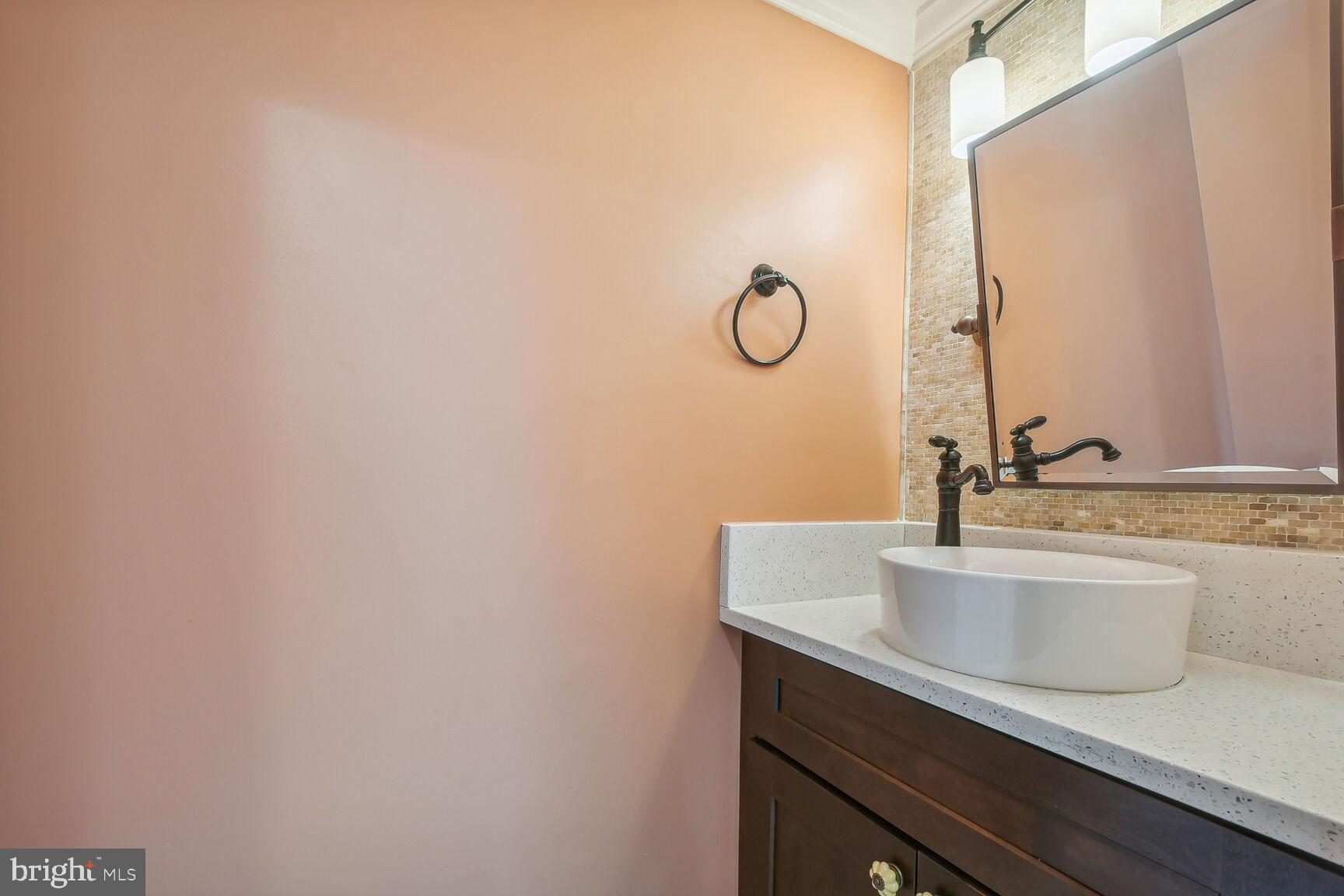 7333 Eldorado Street McLean, VA 22102 - Photo 8 of 24 Powder Room Main Floor