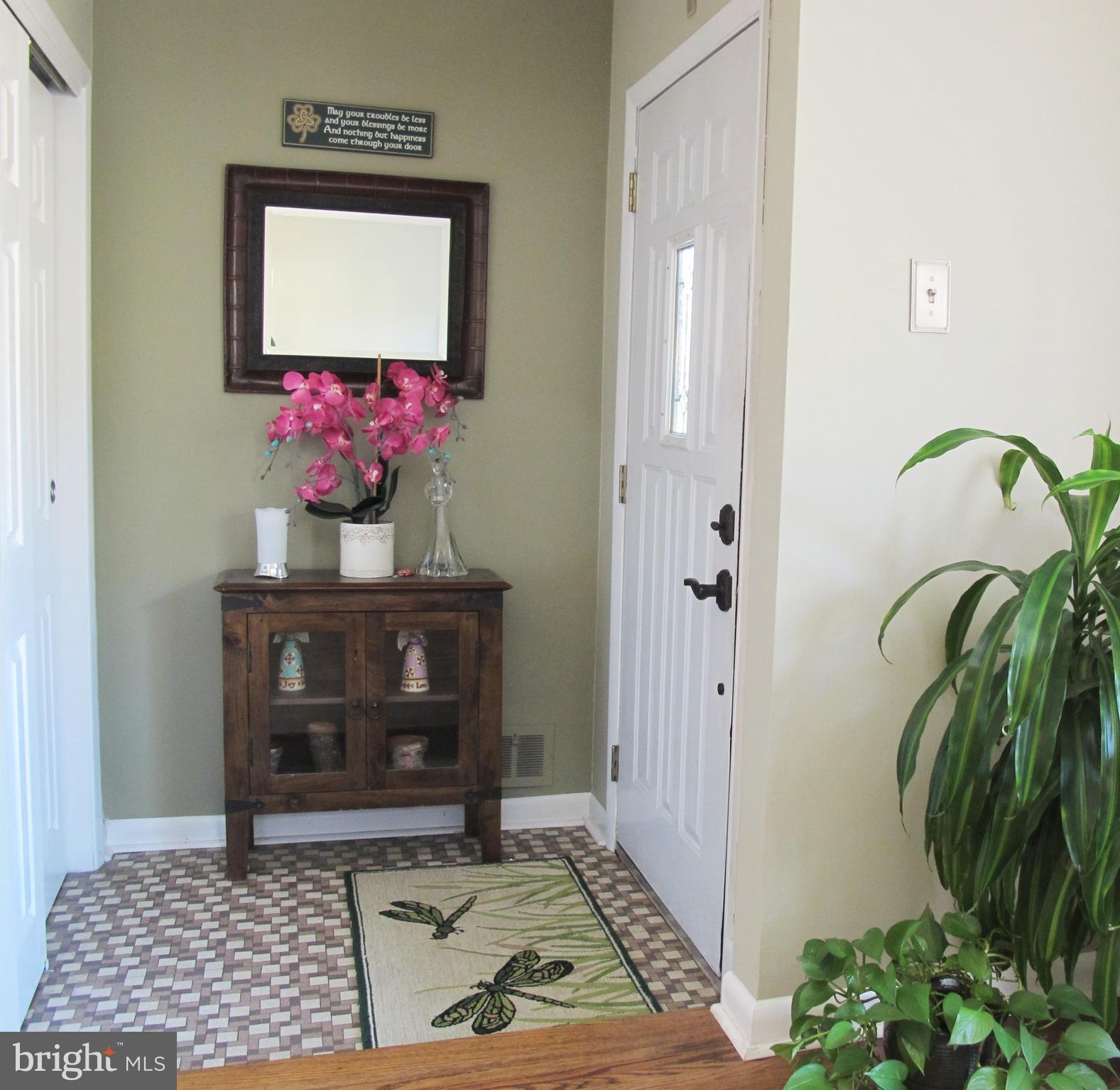 494 Arbor Road Cinnaminson, NJ 08077 - Photo 5 of 33 Foyer
