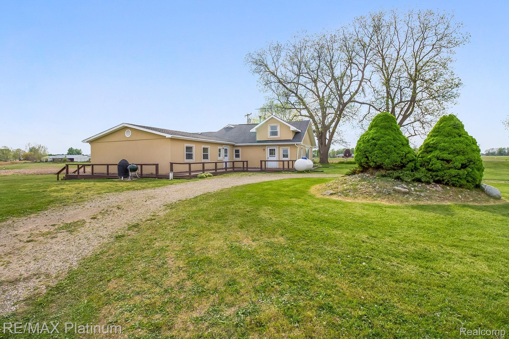 4320 Carter Road Stockbridge, MI 49285 - Photo 3 of 31 1.jpg