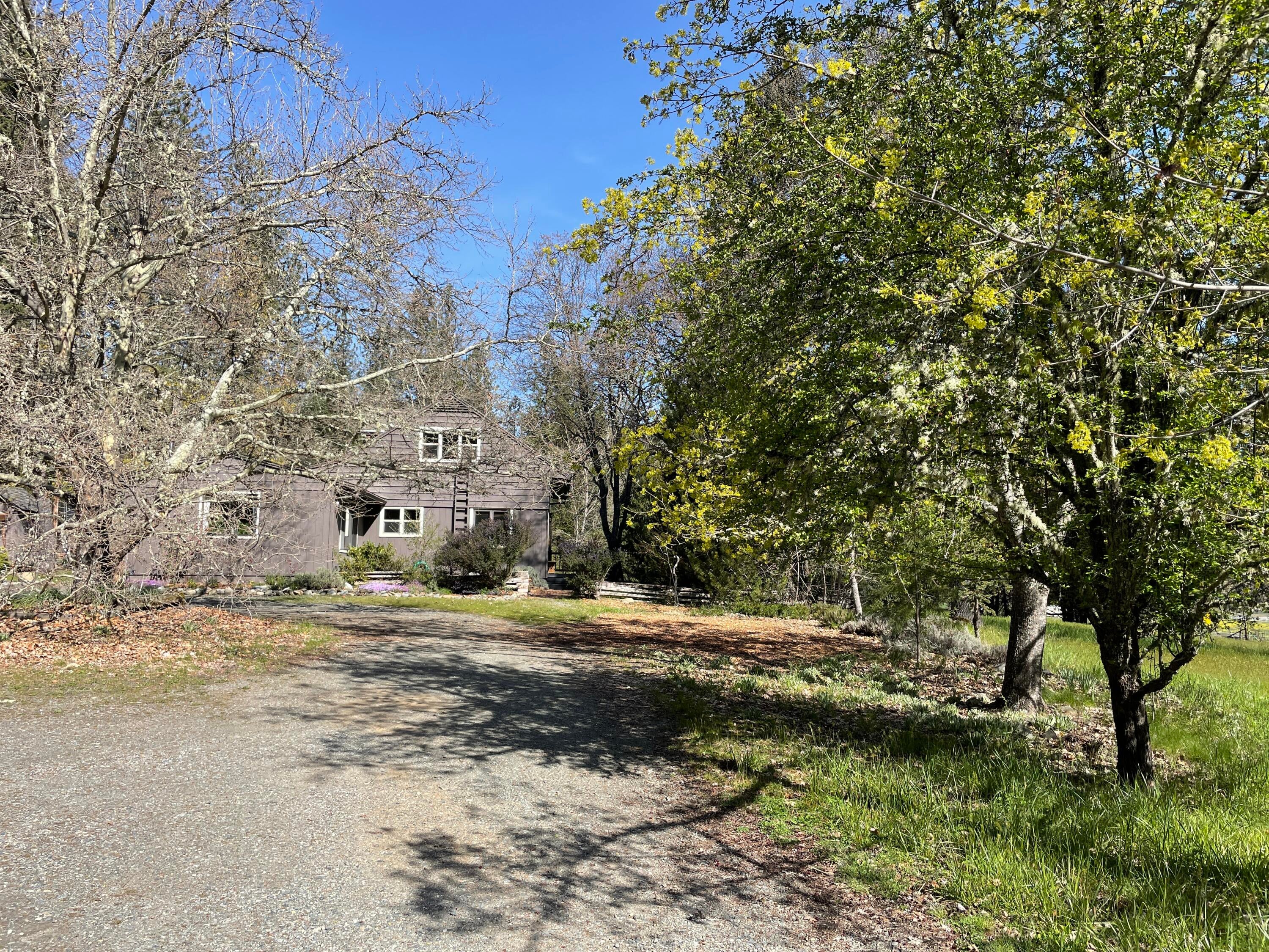 8000 Upper Applegate Road Jacksonville, OR 97530 - Photo 40 of 76 IMG_1623