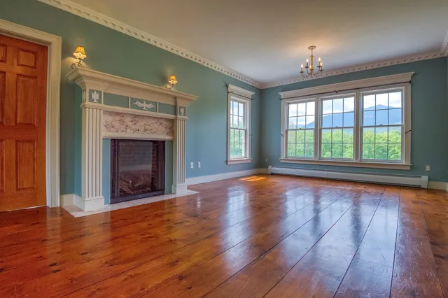 $849,000 | 6 Evergreen Drive, Gorham, NH 03581