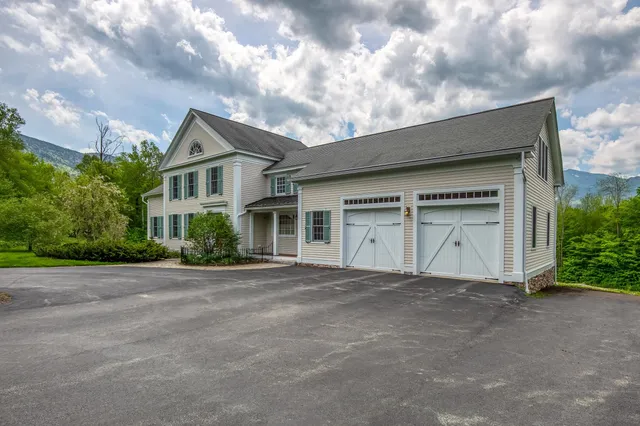 $849,000 | 6 Evergreen Drive, Gorham, NH 03581