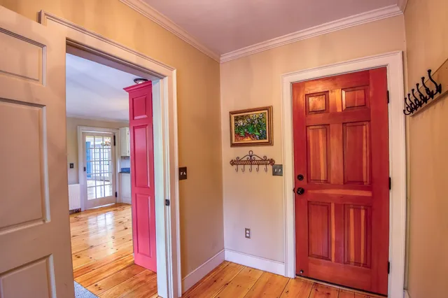 $849,000 | 6 Evergreen Drive, Gorham, NH 03581