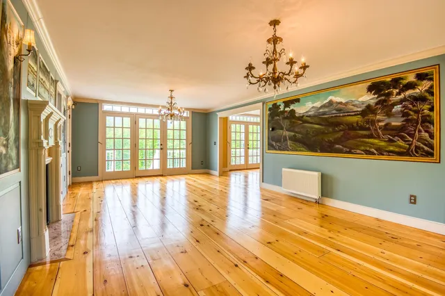 $849,000 | 6 Evergreen Drive, Gorham, NH 03581