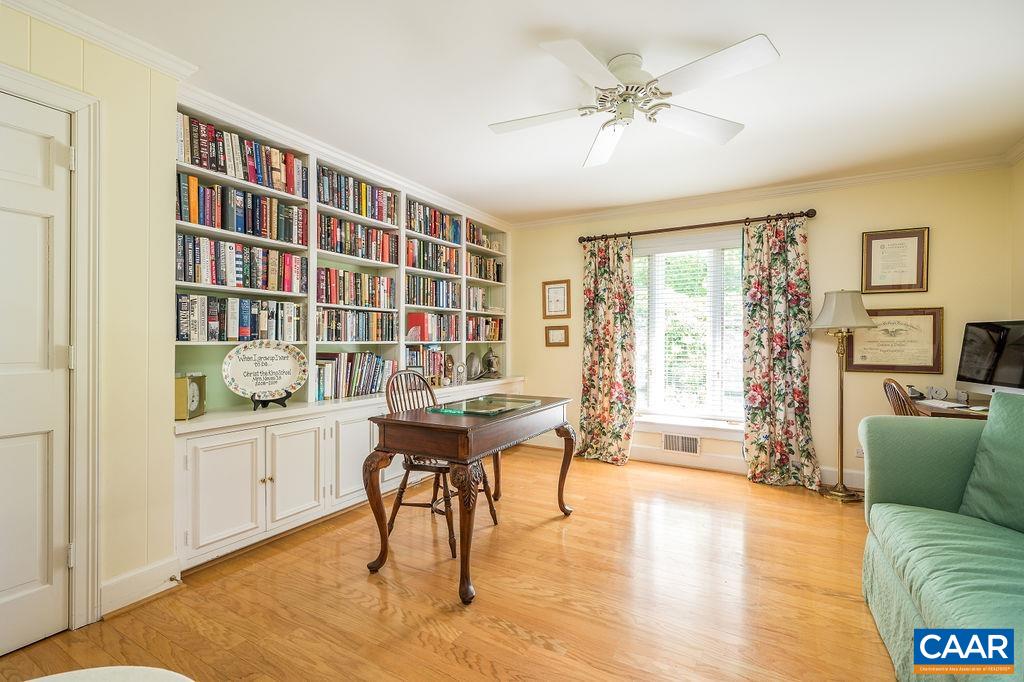 960 Windsor Road Charlottesville, VA 22901 - Photo 19 of 51 a workspace with furniture window and wooden floor