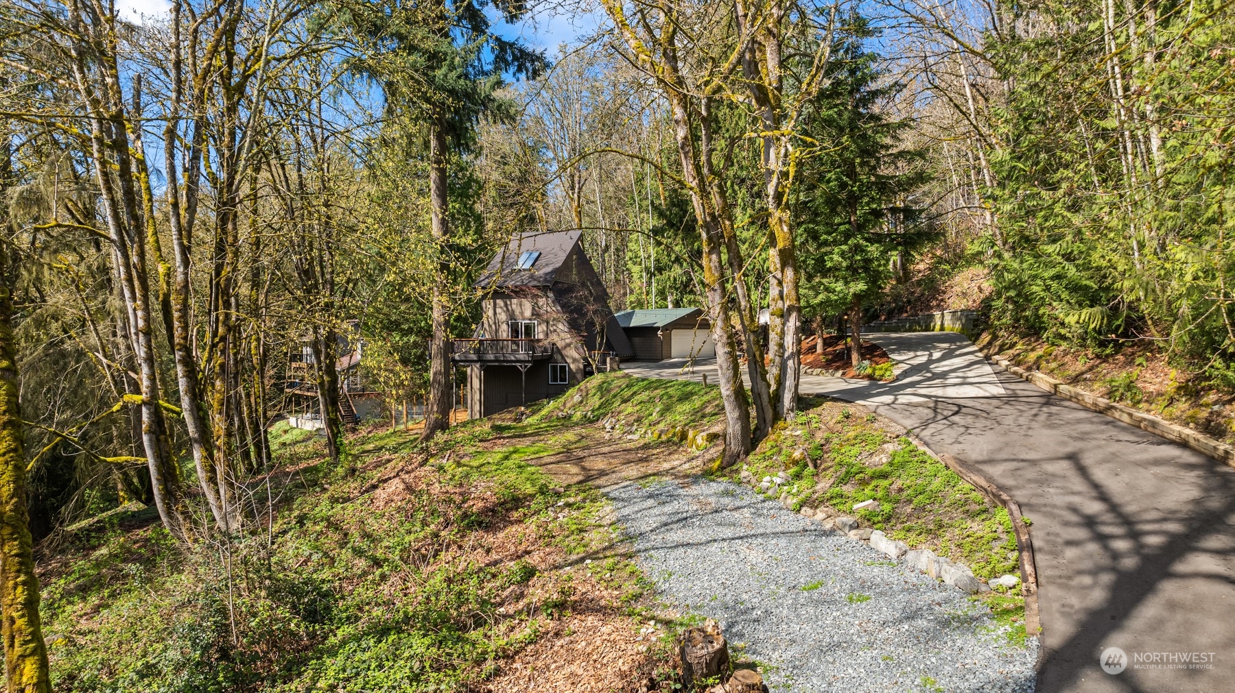 17548 Southeast 110th Street Renton, WA 98059 - Photo 3 of 37