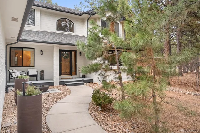 $1,100,000 | 1935 Poncha Court, Larkspur, CO 80118