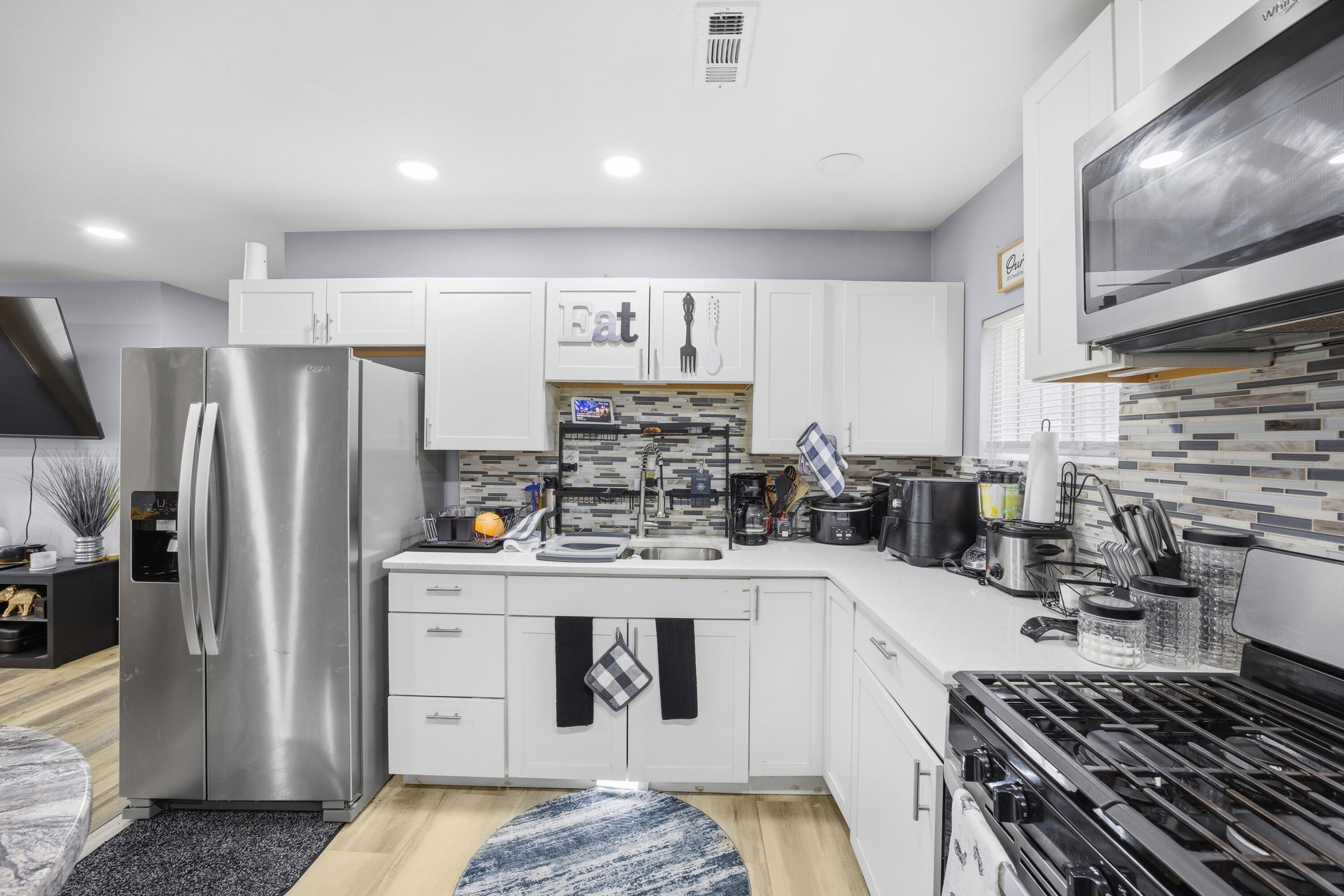 4100 West 19th Place Gary, IN 46404 - Photo 8 of 15 3000x2000