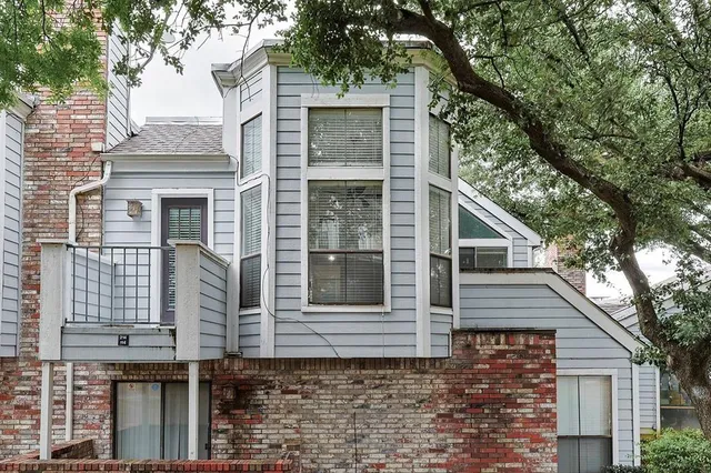 $1,490 | 3420 Country Club Drive West, Unit 214, Irving, TX 75038
