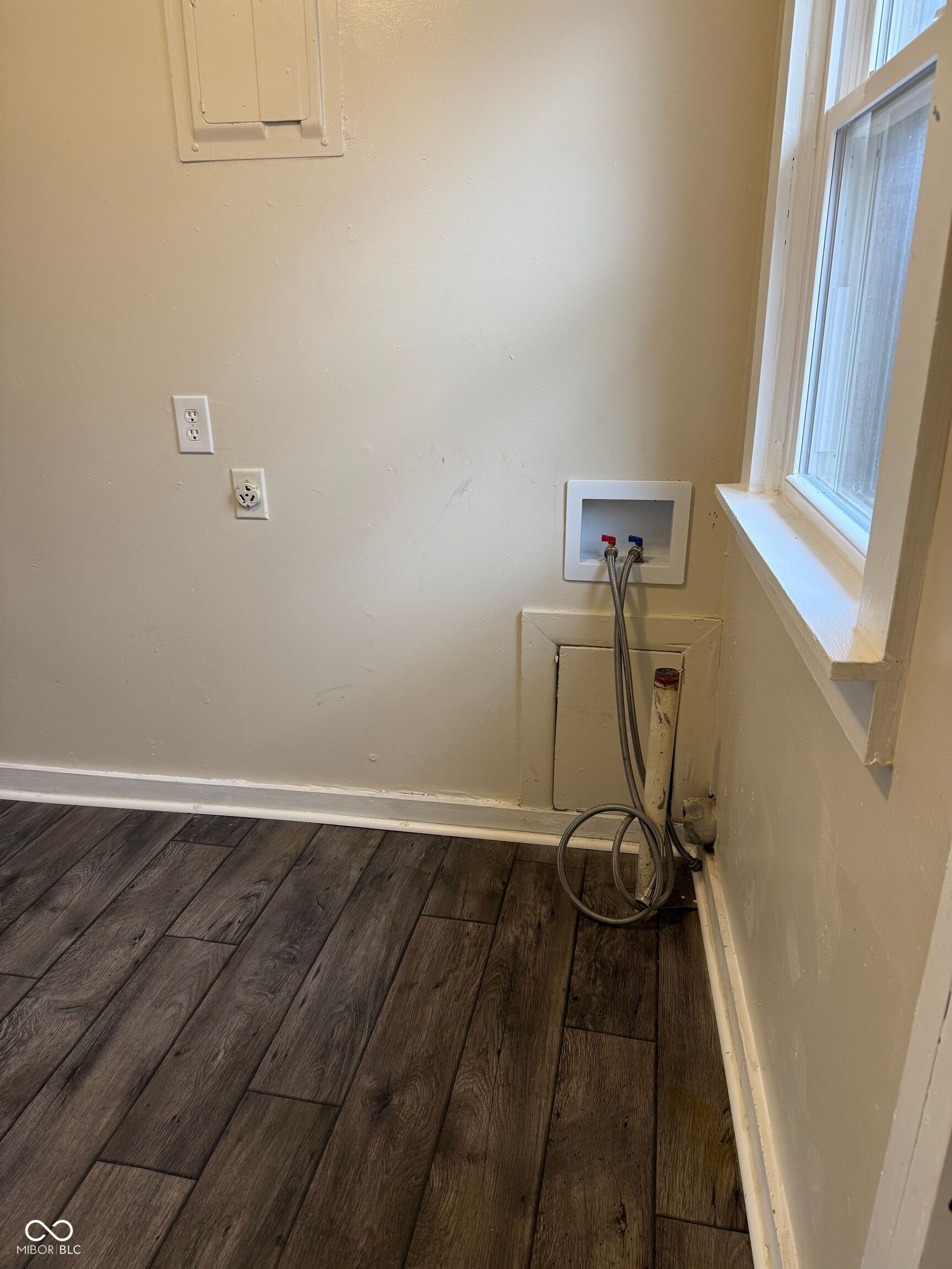 908 Walnut Street Anderson, IN 46012 - Photo 13 of 19