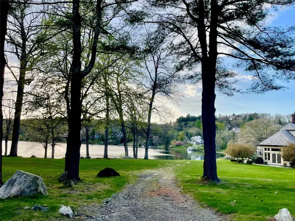 $3,900 | 12 Pine Hill Road, Tuxedo Park, NY 10987