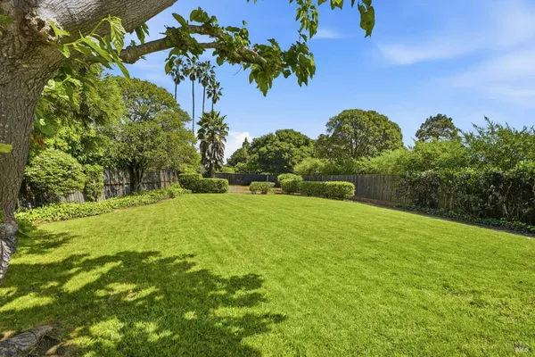 $679,000 | 103 Pixley Avenue, Corte Madera, CA 94925