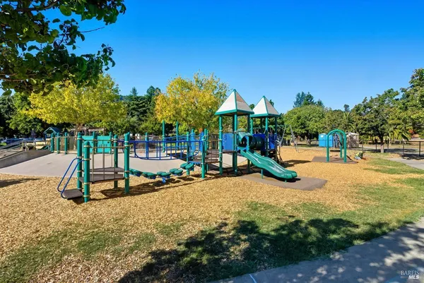 $679,000 | 103 Pixley Avenue, Corte Madera, CA 94925