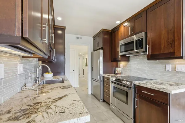 $679,000 | 103 Pixley Avenue, Corte Madera, CA 94925