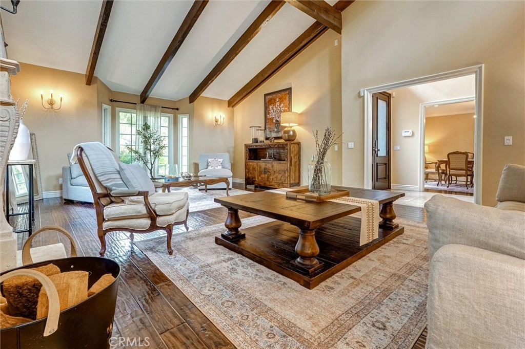 4751 Topeka Drive Tarzana, CA 91356 - Photo 12 of 65