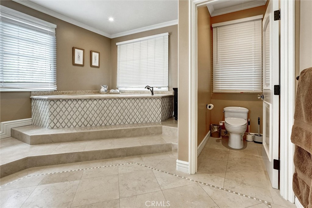 4751 Topeka Drive Tarzana, CA 91356 - Photo 36 of 65