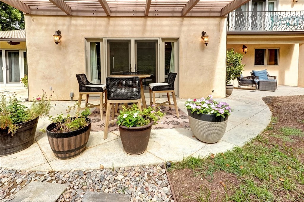 4751 Topeka Drive Tarzana, CA 91356 - Photo 63 of 65