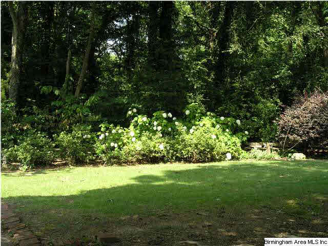 1633 Carson Road Birmingham, AL 35215 - Photo 4 of 32