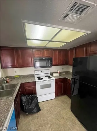 $274,900 | 2812 Bluegill Way, Unit A, Henderson, NV 89014