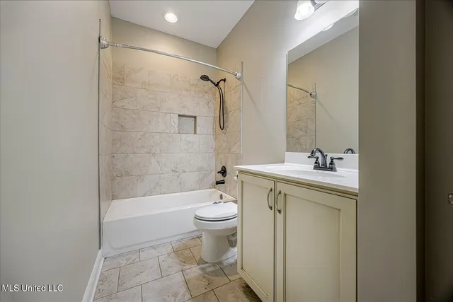 $399,900 | 2087 South Jefferson Loop, Hernando, MS 38632