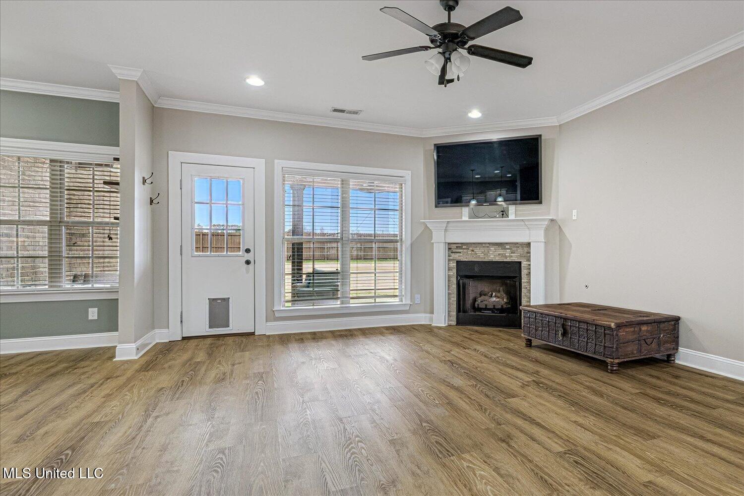 2087 South Jefferson Loop Hernando, MS 38632 - Photo 10 of 30 10-09-2627882ah-2087 S Jefferson Loop-2