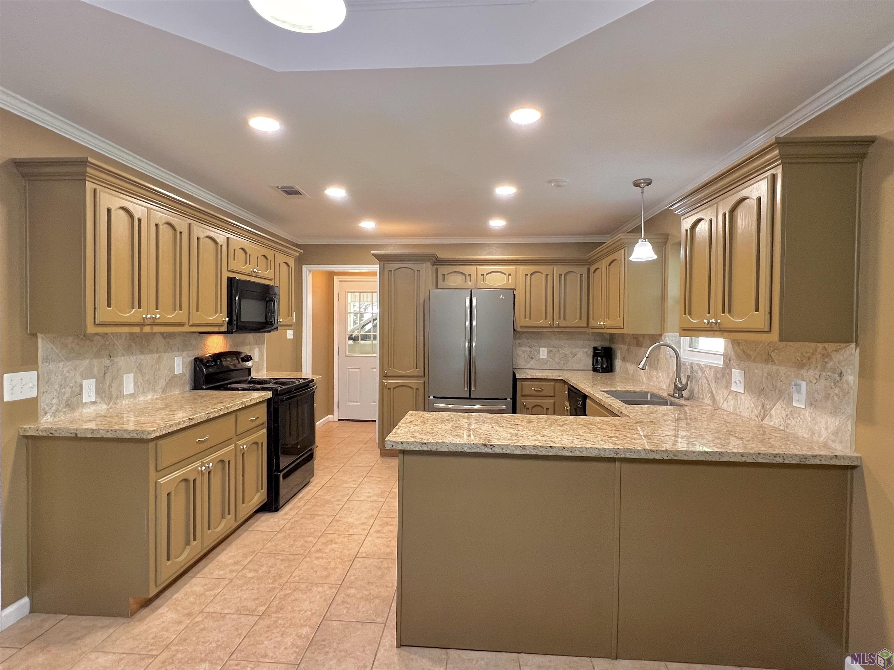 8878 Lockhart Road Denham Springs, LA 70726 - Photo 8 of 23