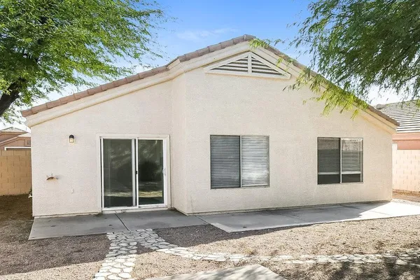 $2,120 | 9146 East Encanto Street, Mesa, AZ 85207