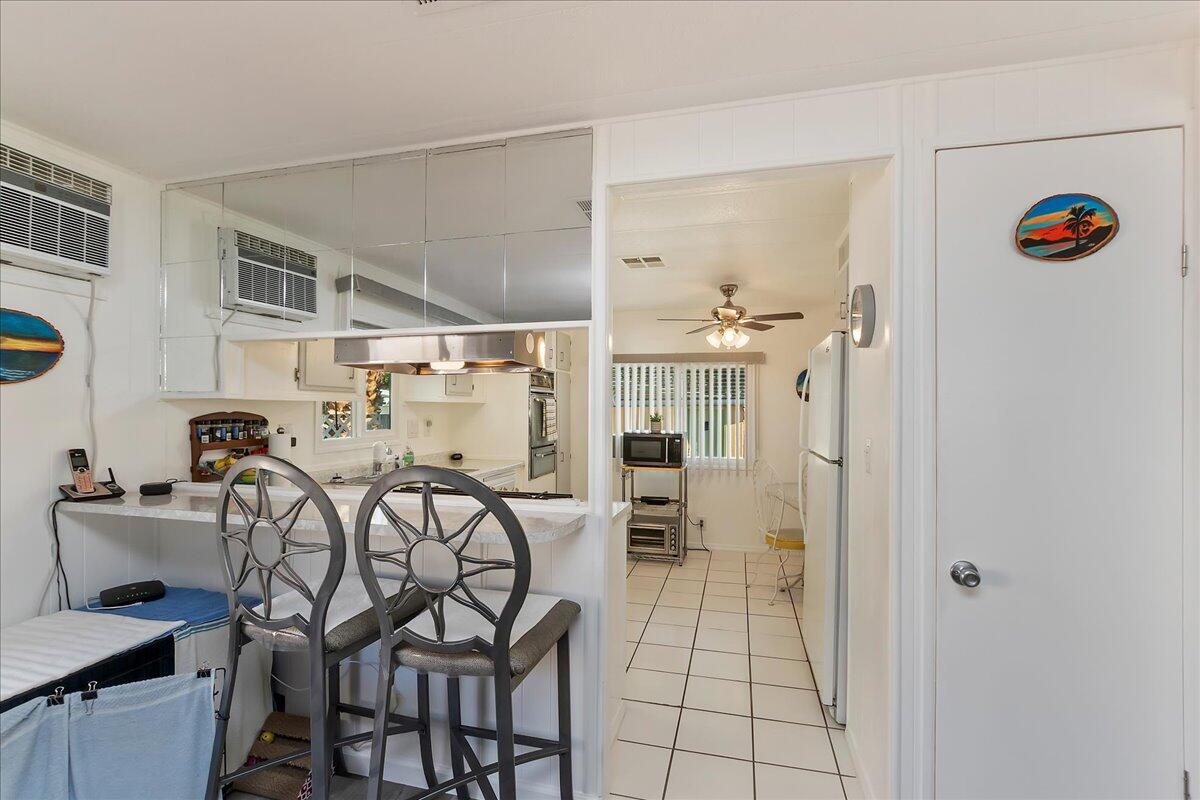 93 Jupiter Street Palm Springs, CA 92264 - Photo 9 of 23 93 Jupiter 10-Kitchen