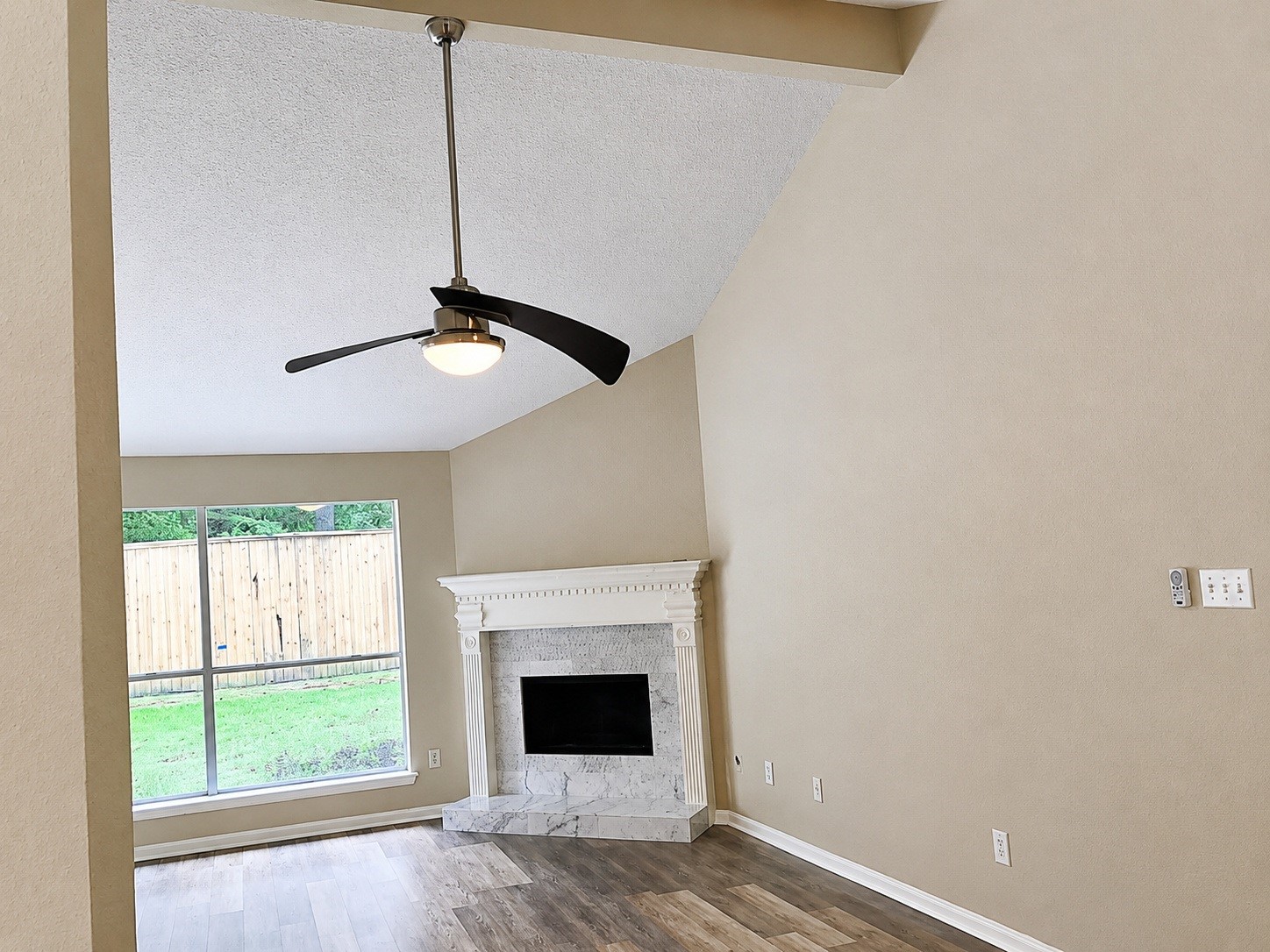 155 South Delta Mill Circle Conroe, TX 77385 - Photo 5 of 15 Living Room