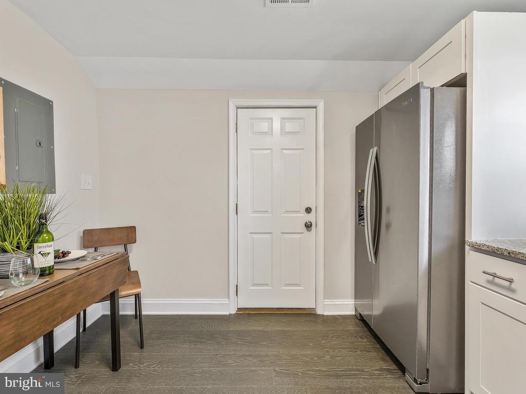 7718 Meath Road Dundalk, MD 21222 - Photo 14 of 34