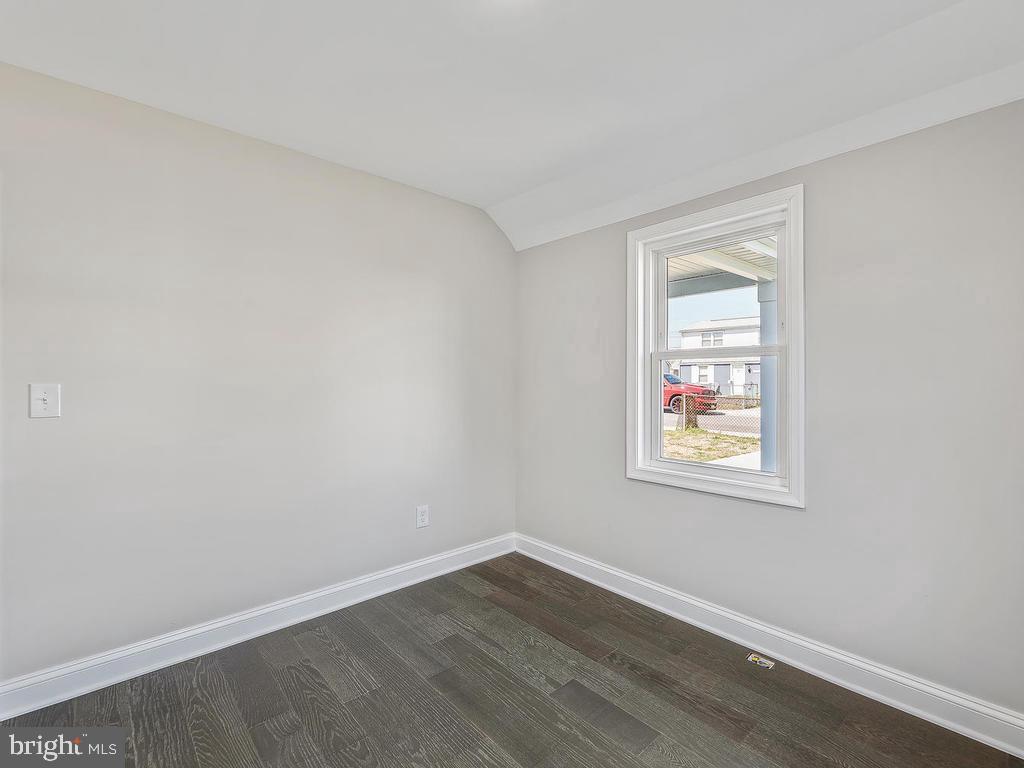 7718 Meath Road Dundalk, MD 21222 - Photo 18 of 34