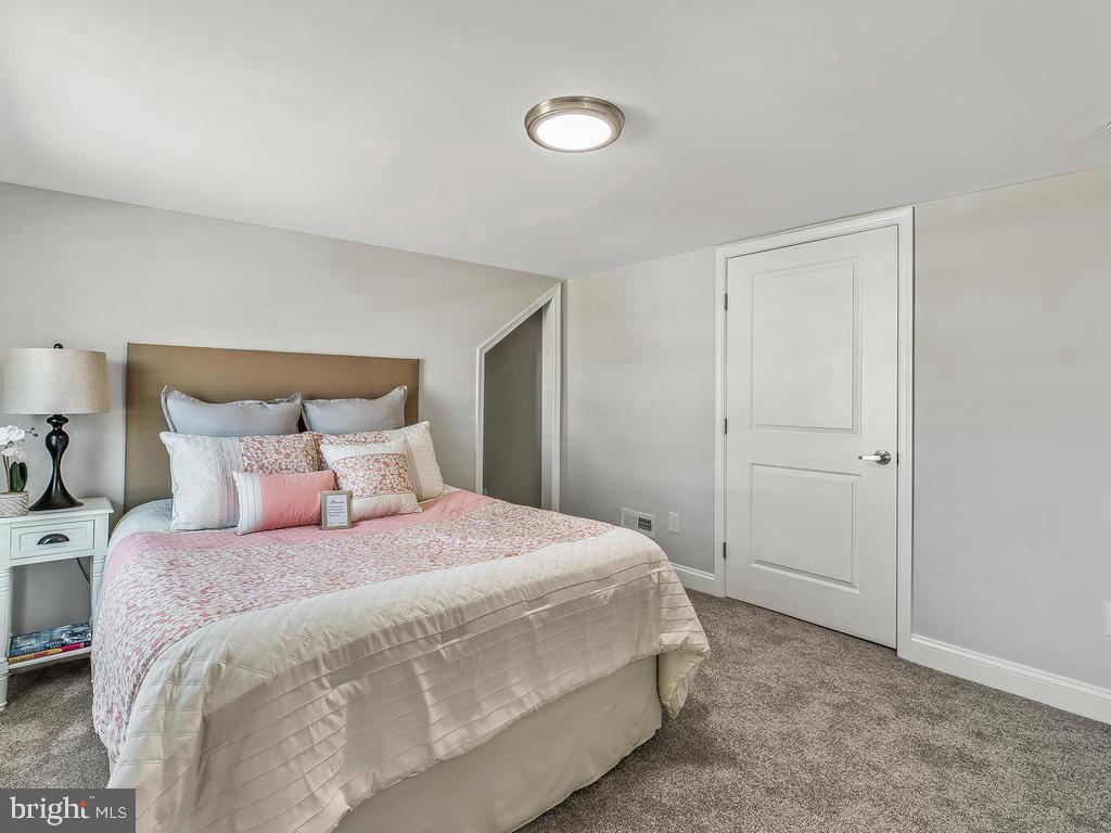 7718 Meath Road Dundalk, MD 21222 - Photo 24 of 34