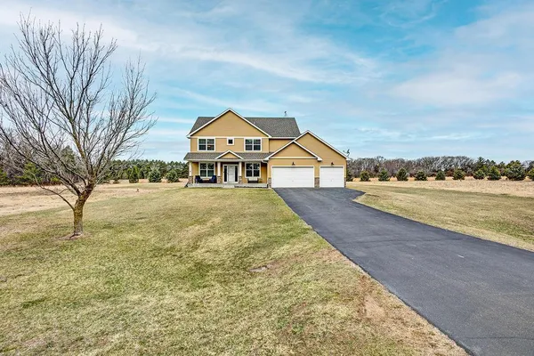 $649,900 | 10551 Lanesboro Way, North Branch, MN 55056