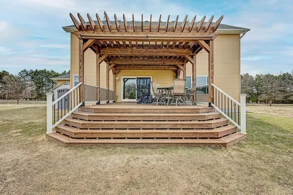 $649,900 | 10551 Lanesboro Way, North Branch, MN 55056