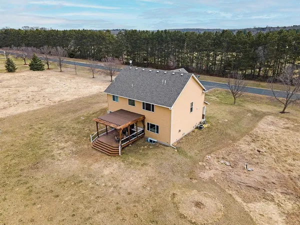 $649,900 | 10551 Lanesboro Way, North Branch, MN 55056