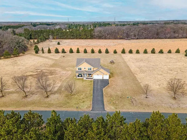 $649,900 | 10551 Lanesboro Way, North Branch, MN 55056