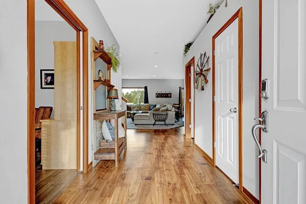 $649,900 | 10551 Lanesboro Way, North Branch, MN 55056