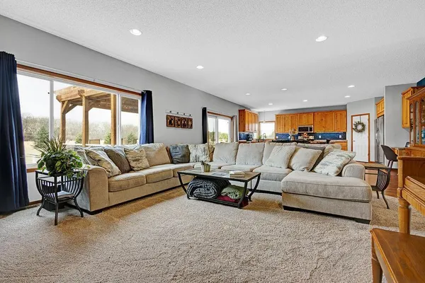 $649,900 | 10551 Lanesboro Way, North Branch, MN 55056