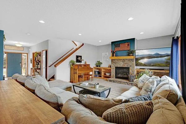 $649,900 | 10551 Lanesboro Way, North Branch, MN 55056