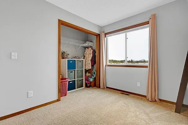 $649,900 | 10551 Lanesboro Way, North Branch, MN 55056