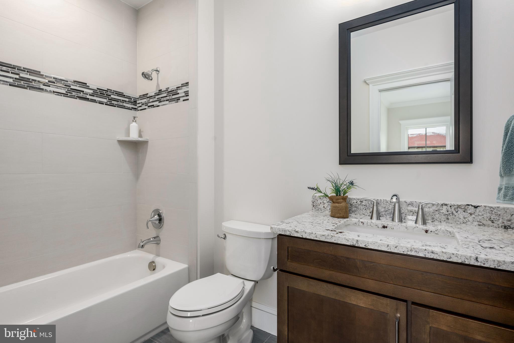 913 Ninovan Road Southeast Vienna, VA 22180 - Photo 35 of 48 Gallery Image 35