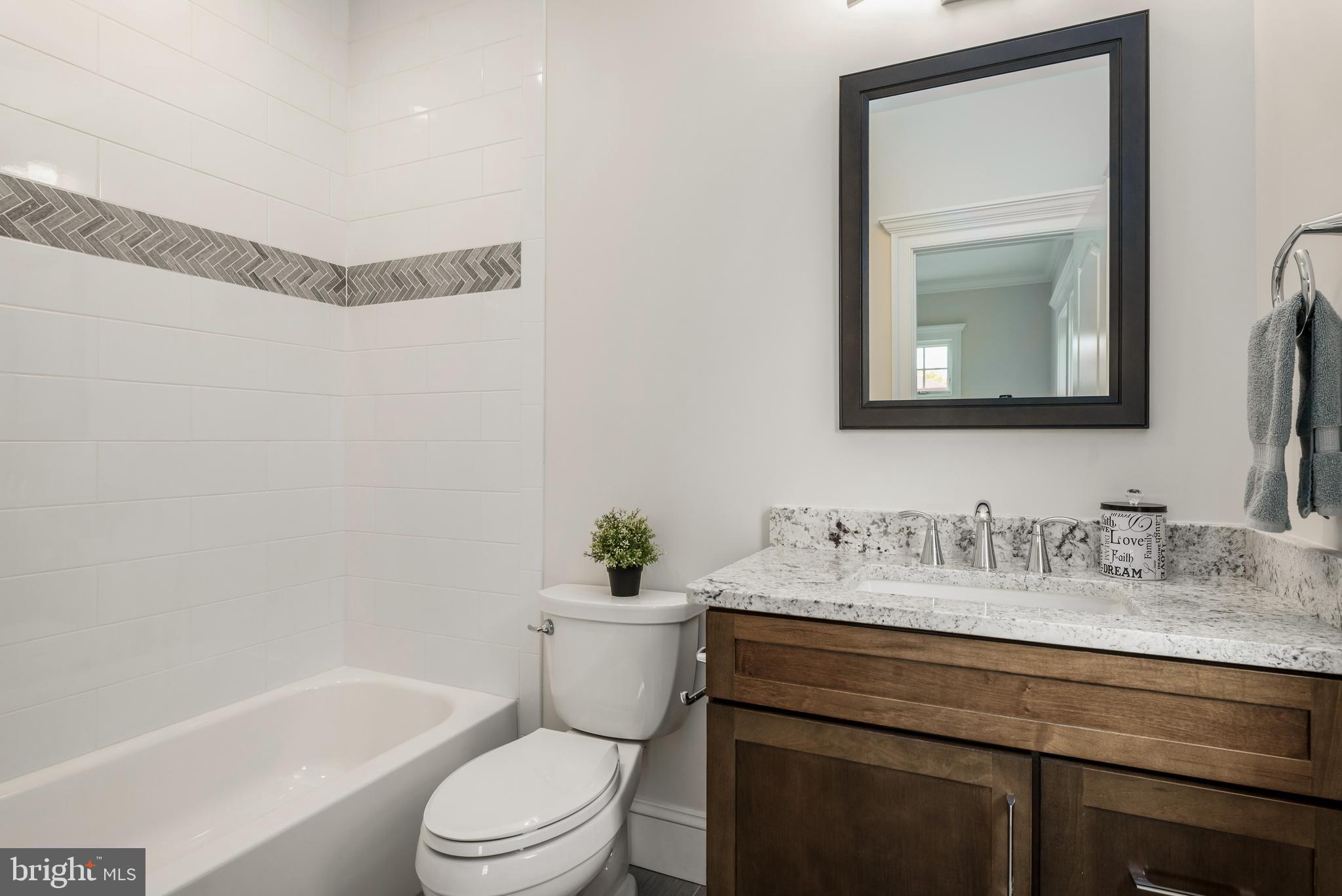 913 Ninovan Road Southeast Vienna, VA 22180 - Photo 37 of 48 Gallery Image 37
