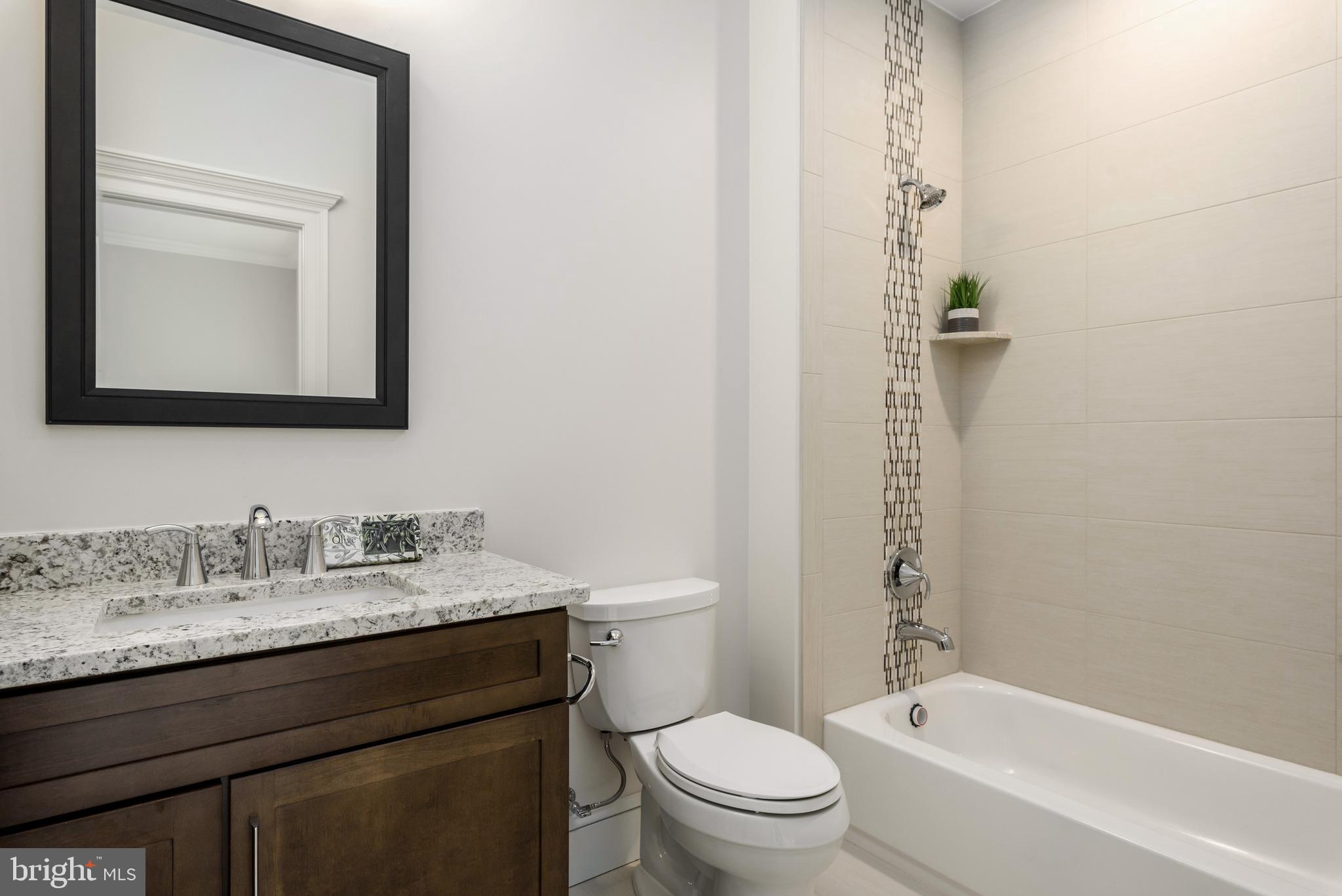 913 Ninovan Road Southeast Vienna, VA 22180 - Photo 39 of 48 Gallery Image 39