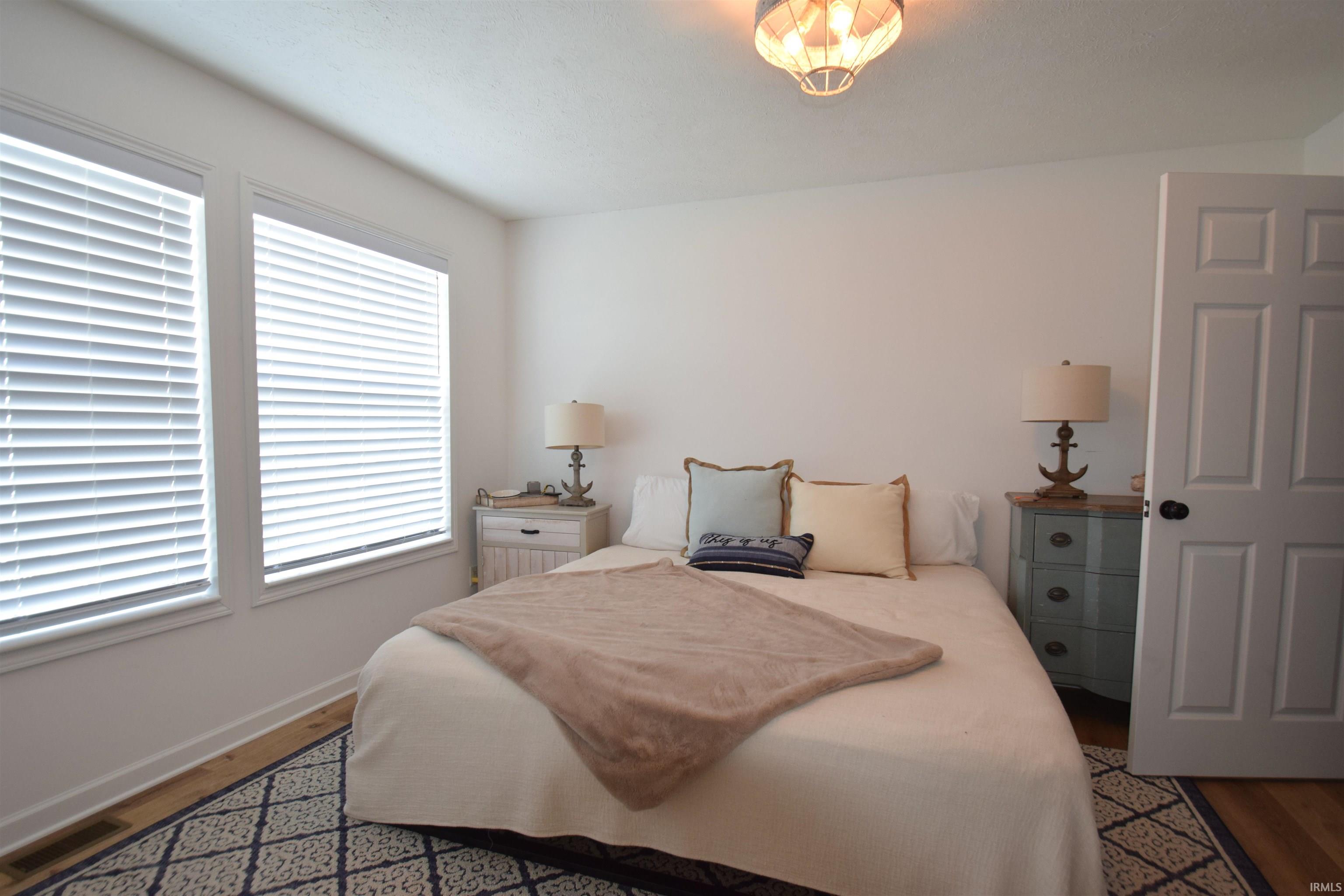 9828 Lincoln Road Syracuse, IN 46567 - Photo 11 of 34 Gallery Image 11